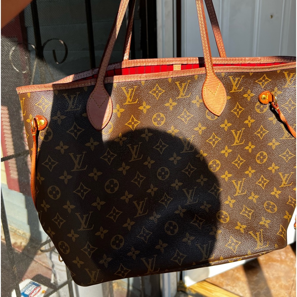 Louis Vuitton never full